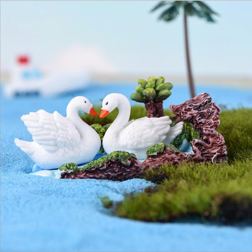 3pcs Resin Moss Micro-landscape Resin Decoration Animal Piglet Rabbit Swan Scenery Animal Accessories