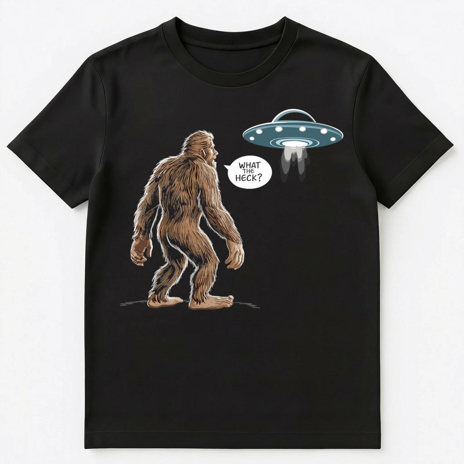 

Funny Bigfoot Surprised To See A Ufo Unisex T-Shirt 3XL
