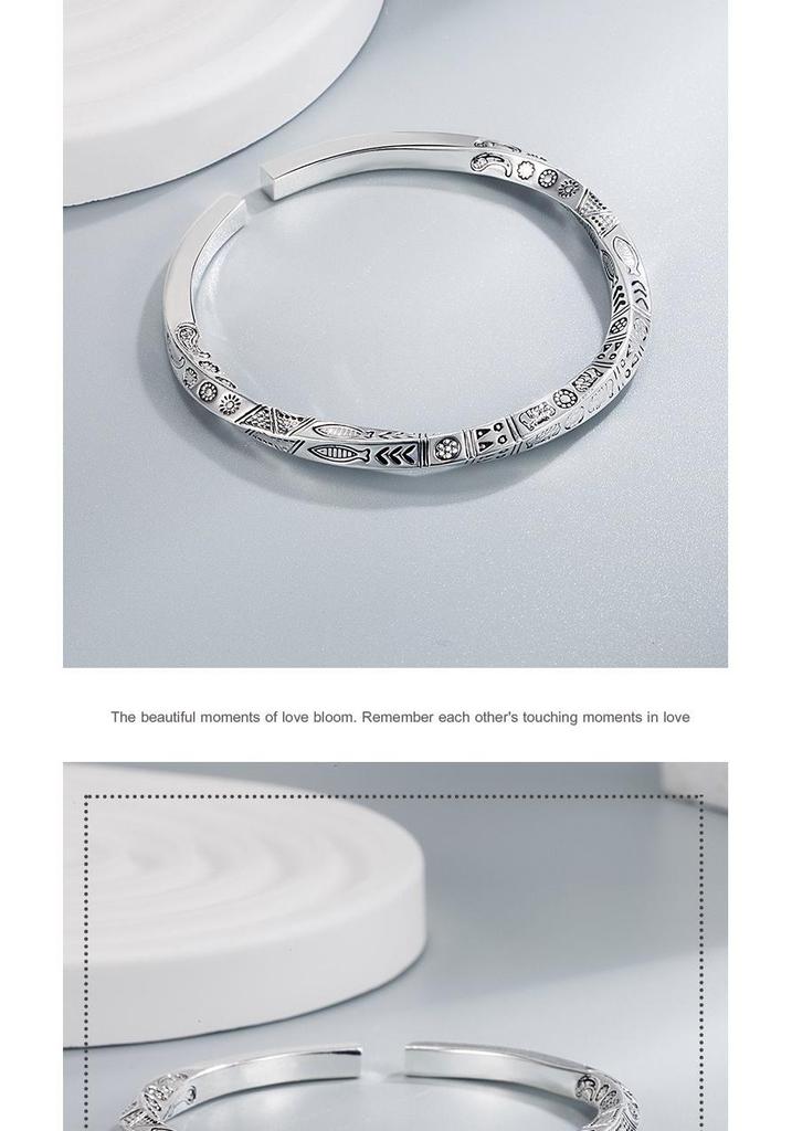Silver-Plated Bohemian Mobius Strip Cuff Bracelet for Women
