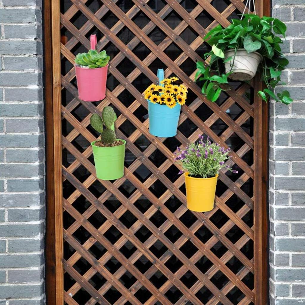 Metal Hanging Flower Pots Hanging Flower Pots with Drainage Hole for Garden Balcony Patio Home Decor 4 Pieces