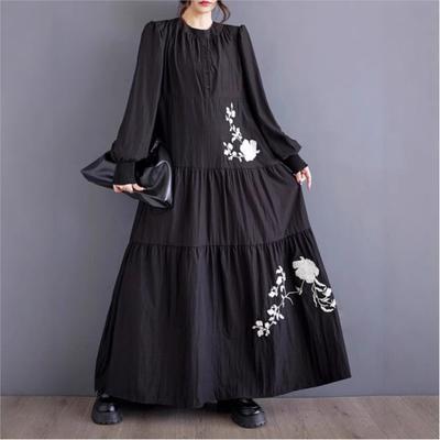 Kadın Sonbahar Modası O-Boyun Nakış Ekleme Retro Elbise Gevşek Vintage Stil Balon Kollu Elbise