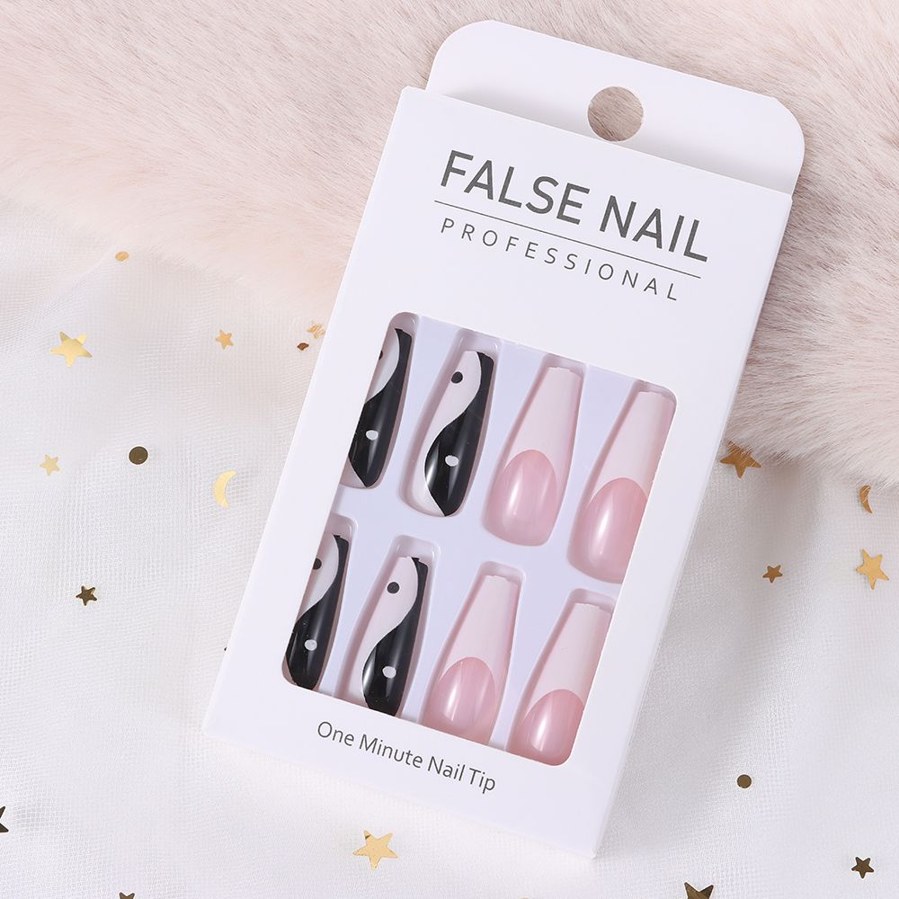 Nepnagels Ballerina Valse Nageltips met Taichi Ontwerp Lange Kist Witte en Zwarte Gemengde Kleuren