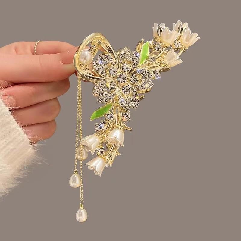 Pearl Flower Tassel Hair Claw Clip Ponytail Hair Clip Shark Clip Korean Exquisite Women Hair Accessories Fashion Headdress