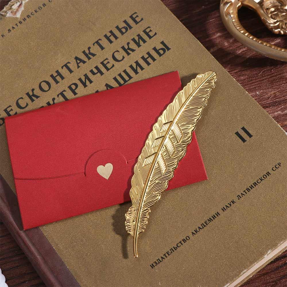 Retro Metal Feather Bookmark Ins Bookmark Feather Pendants Bookmark  Photography Tools