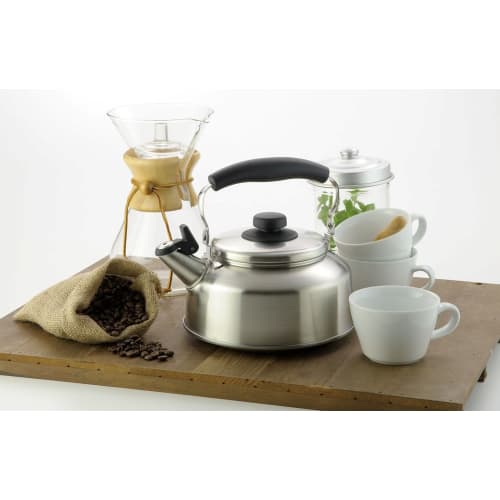 Yoshikawa See's Cooking Whistling Kettle, 2.6L, Induction and Direct Heat Compatible, Simple Design, Made In Japan, Tsubame-Sanjo, YJ1277