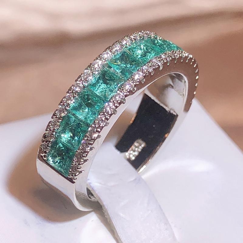 Retro-Formringe für Damen Grüner Zirkon Silberfarbener Schmuckring Klassischer Hochzeits-Verlobungsring Vollbohrschmuck Liebesring
