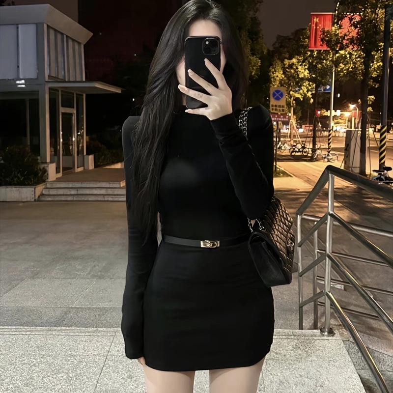 Elegant Slim-Fit Long-Sleeve Dress for Women - Autumn Half-High Neck, Waist-Cinched, Hip-Hugging Mini Skirt.