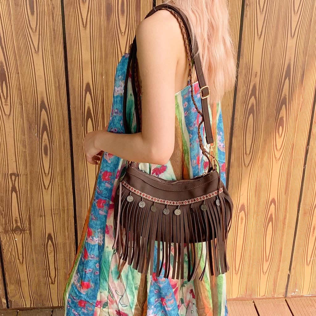 Bohemian premium fringed bag women's new retro matte shoulder messenger bag mobile phone bag
