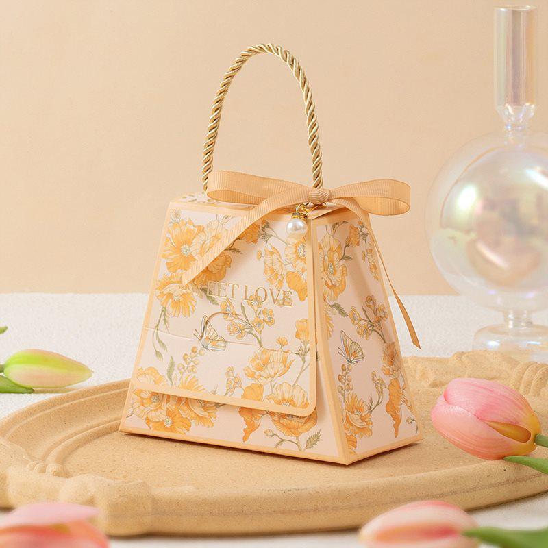 2024 Wedding Candy Gift Box: Elegant Handbag-Style Engagement Packaging