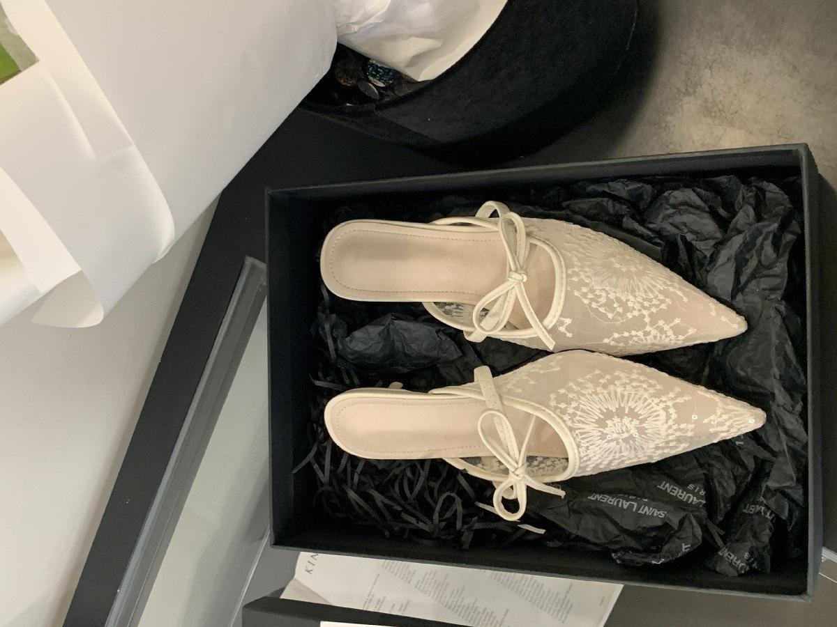 

Гонконгское кружево, острый носок, тонкий каблук, бант, туфли-лодочки на высоком каблуке, женские весенне-летние новые модные туфли-полушлепанцы с закрытым носком 40 белый