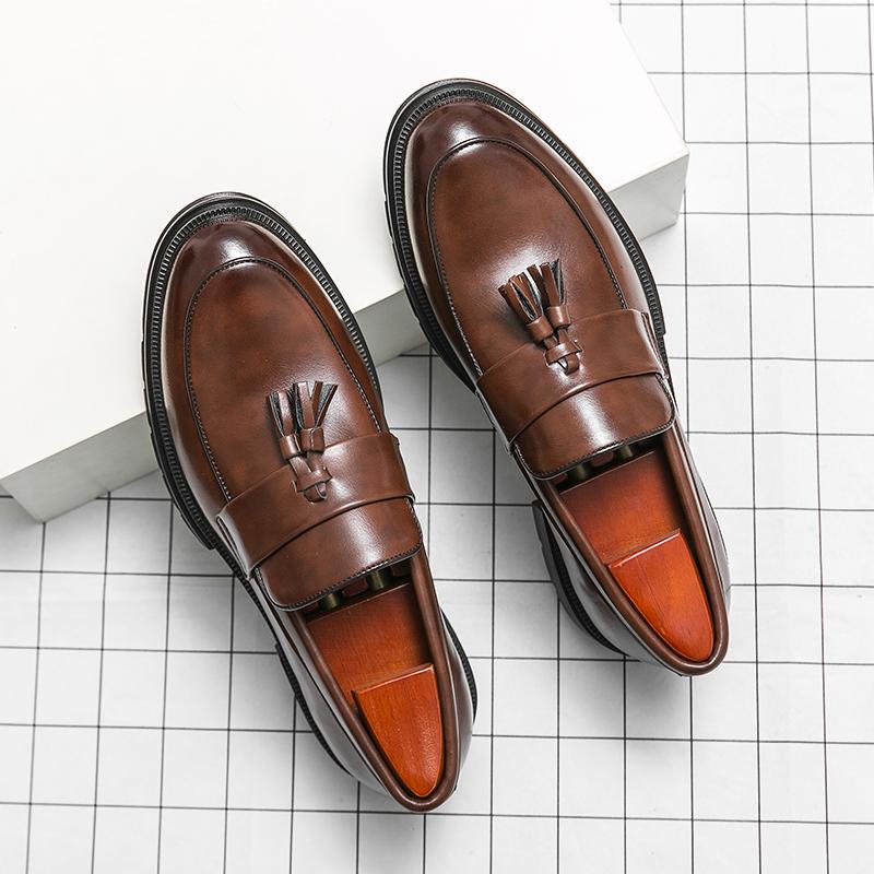Fashion All-match Classic Men Shoes for Wedding Leather Fashion Driving Shoes Men Non-Slip Men Loafers Stylish Men Business Casual Shoes