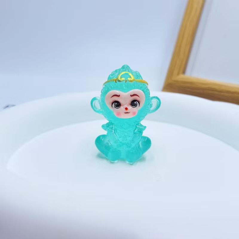 Svietiaci 3D Opičí kráľ Sun Wukong DIY Šperkové doplnky Malý darček Prívesok do auta