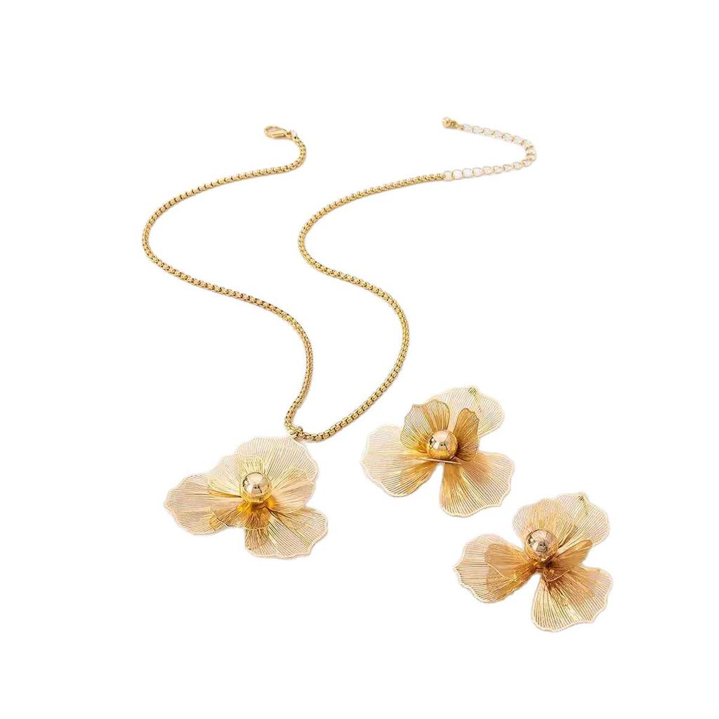 3-Piece European & American Hollow Flower Tassel Jewelry Set - Necklace & Earrings with Bold Fashion Luxury Design