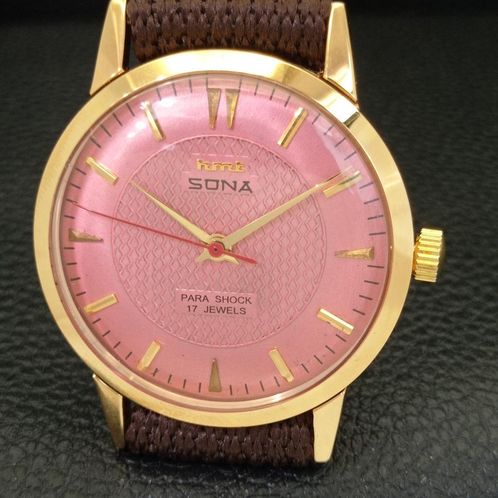 VINTAGE HMT SONA HAND-WINDING INDIAN MENS PINK COLOR DIAL WATCH A702085-5 R208-a702085