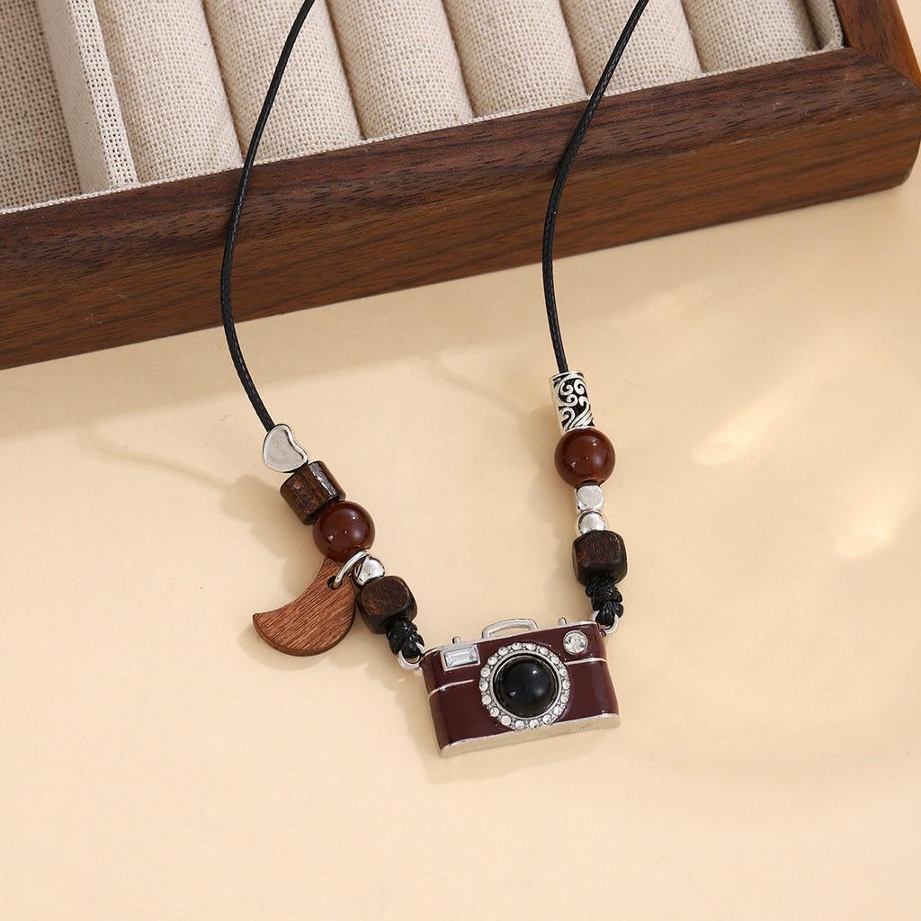 Adjustable Wax Rope Long Necklace for Women Fashion Retro Camera Pendant Necklaces Wooden Moon Beaded Sweater Chain Jewelry Gift