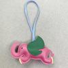 Trendy Designer PU Lær Vinger Flygende Elefant Henger Nøkkelring Anheng Dekorasjon For Damer Veske Sjarm Tilbehør Ornament Gaver