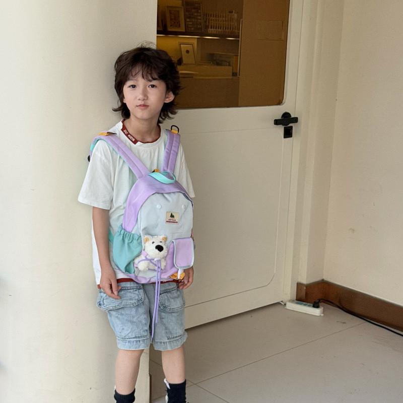 Reiserucksack für Kinder aus atmungsaktivem Nylonmaterial mit Farbblock-Design für den Kindergarten