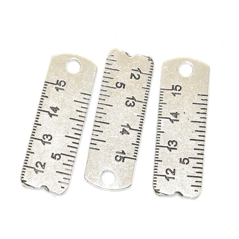 

Набор из 18 подвесок из сплава на швейную тематику: Подвески из игл, ниток, пуговиц и швейной машинки для самодельных украшений