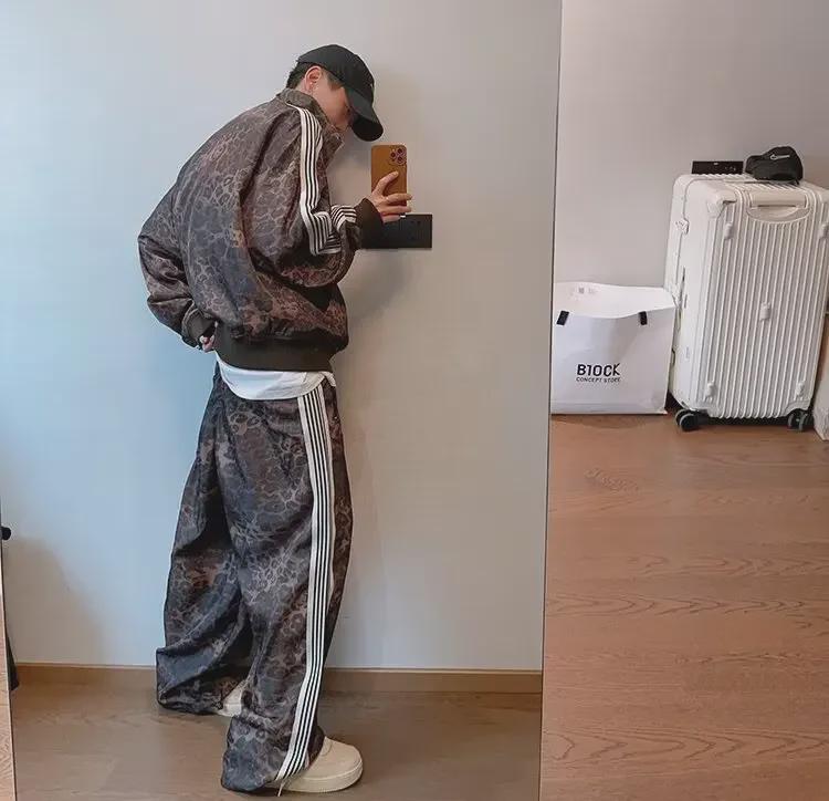 Men's Retro Leopard Print Sports Jacket - Trendy Spring/Autumn Zipper Striped Casual Wear