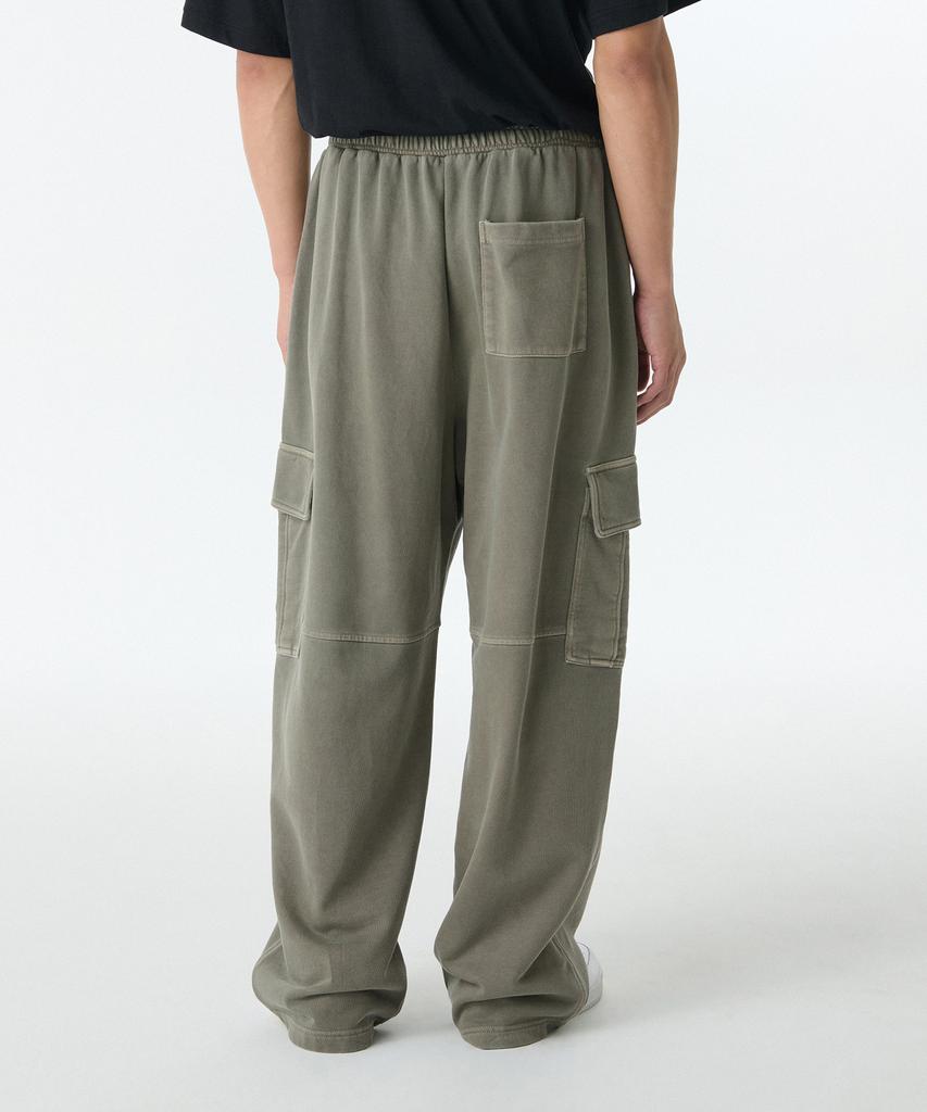 MUSINSA STANDARD Pigment Cargo Sweatpants [Khaki]