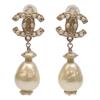 CHANEL A11C Gold Plated Swing Pearl CC Logos Earring Earring 90 goldUsed