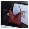 2025 Winter Retro Fashion Large Capacity Women's Crossbody Handbag