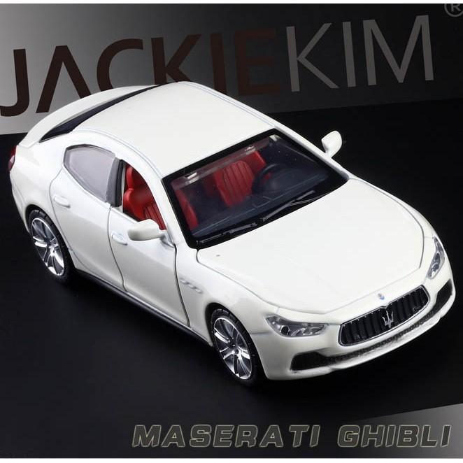 1:32 Maserati Ghibli alloy die-cast exquisite car toy model
