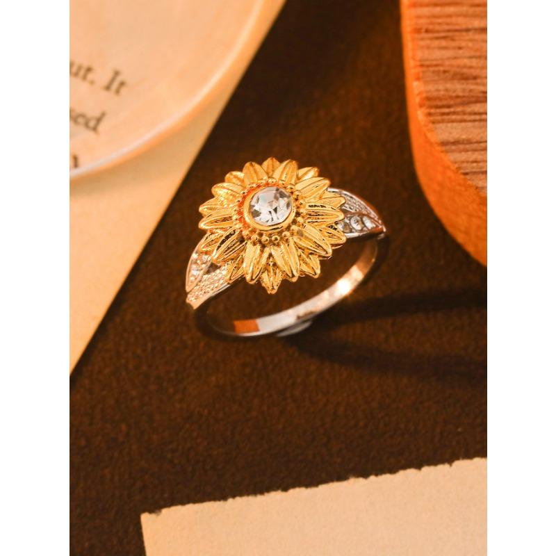 Diamond-encrusted Gold and Silver Dual-color Sunflower Fashion RingPersonalized Jewelry