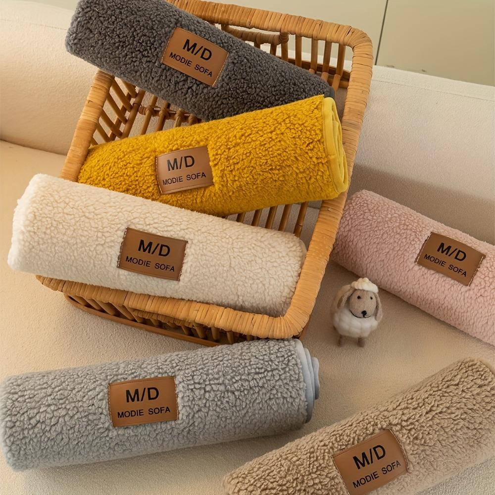 1pc Plush Sofa Slipcover/Pillowcase, Thickened Couch Cover Four Seasons Universal Furniture Protector for Bedroom Office Living Room Home Decor