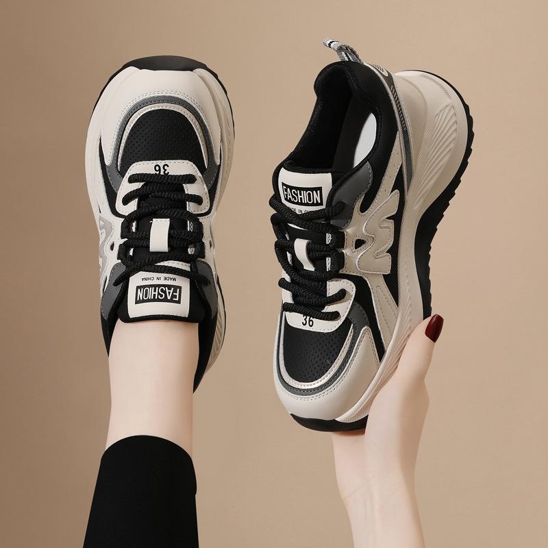 Zeigt Füße kleine Papa-Schuhe Damen Vier Jahreszeiten Neue dicke Sohle Stoßdämpfende Laufschuhe Leichte und vielseitige Sport- und Freizeitschuhe