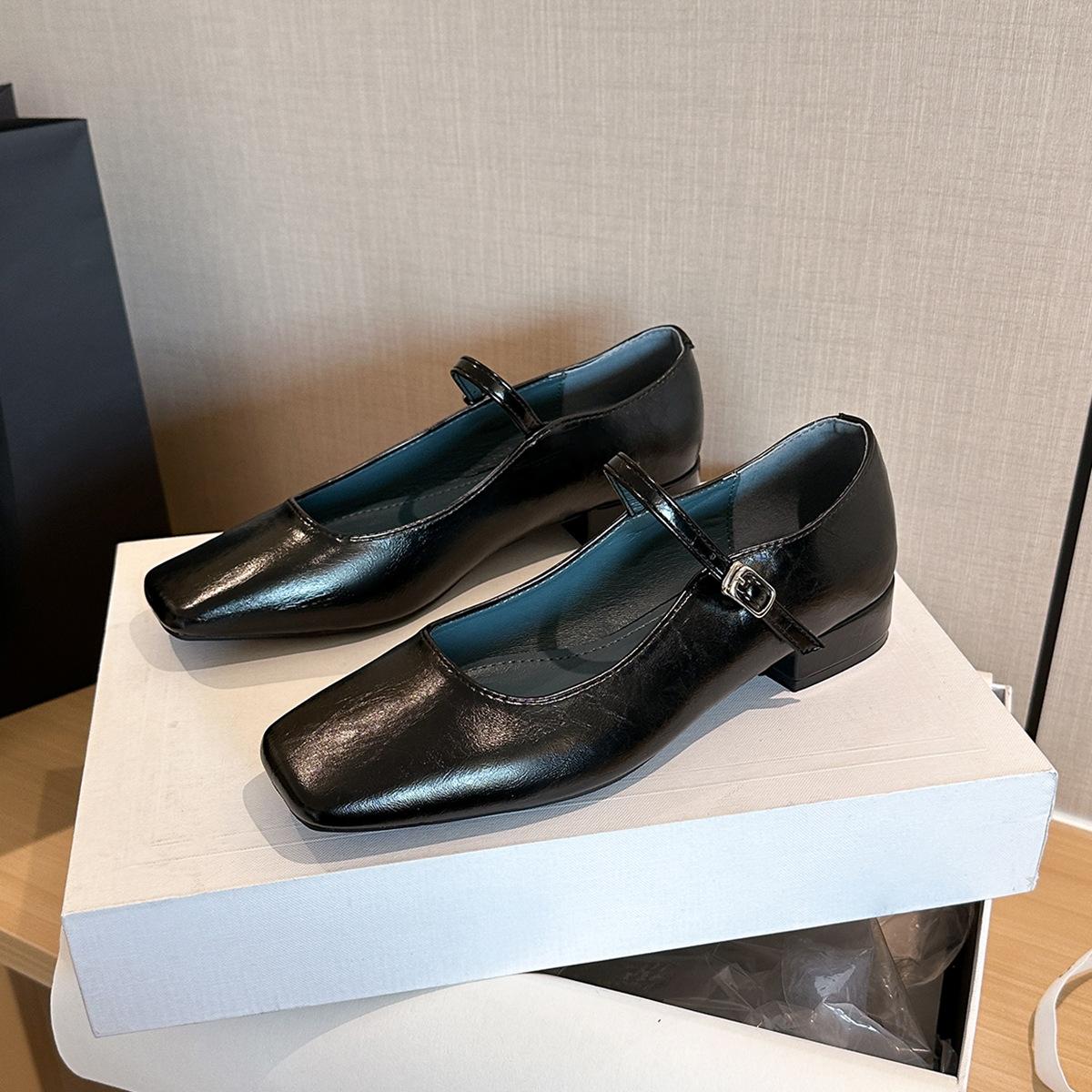 

2123-3 French retro silver light mouth low heel Mary Jane shoes new Japanese college style word with single shoes 35 чёрный