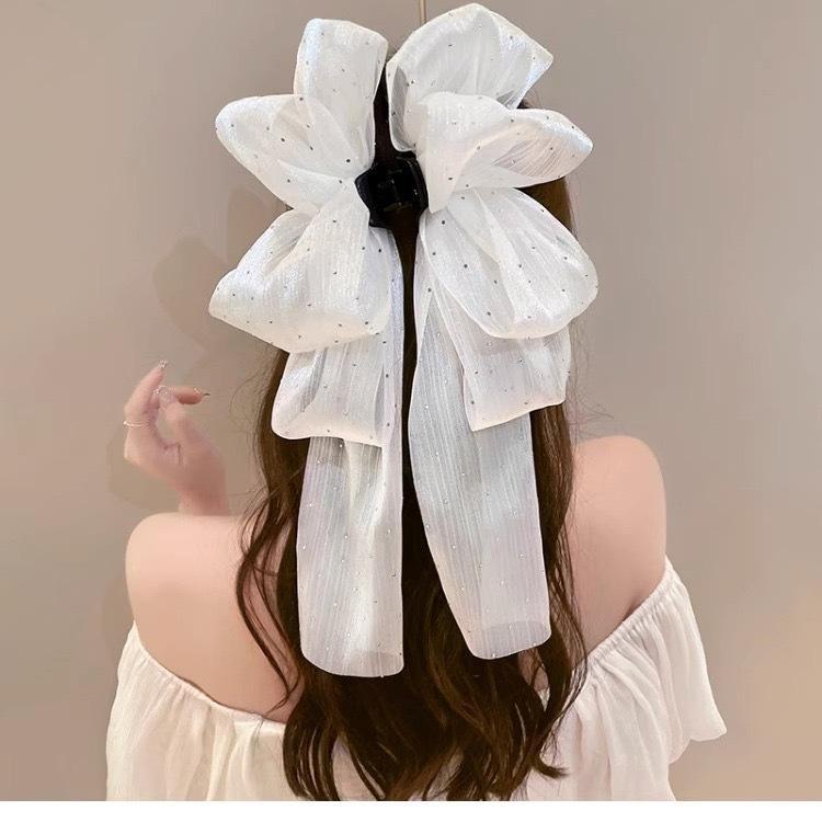 

Шпилька-сітка з бантом із зірчастою стрічкою: Елегантний темперамент із напівзав’язаним волоссям у формі акули для жінок bow білий