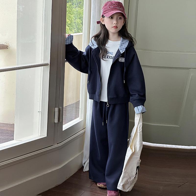 2025 Mädchen Sport-Dreiteiler im koreanischen Stil: Herbst/Frühling Mode Sweatshirt für Mädchen