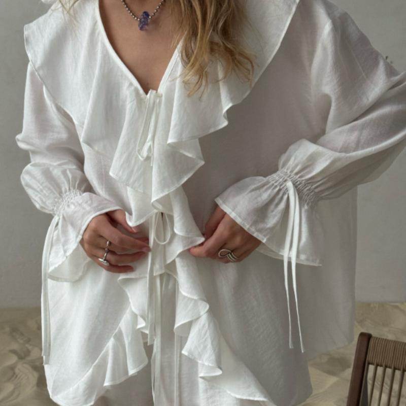 Spring and Autumn Sweet Loose Ruffled Two-Piece Set V-Neck Shirt and Shorts Set for Women