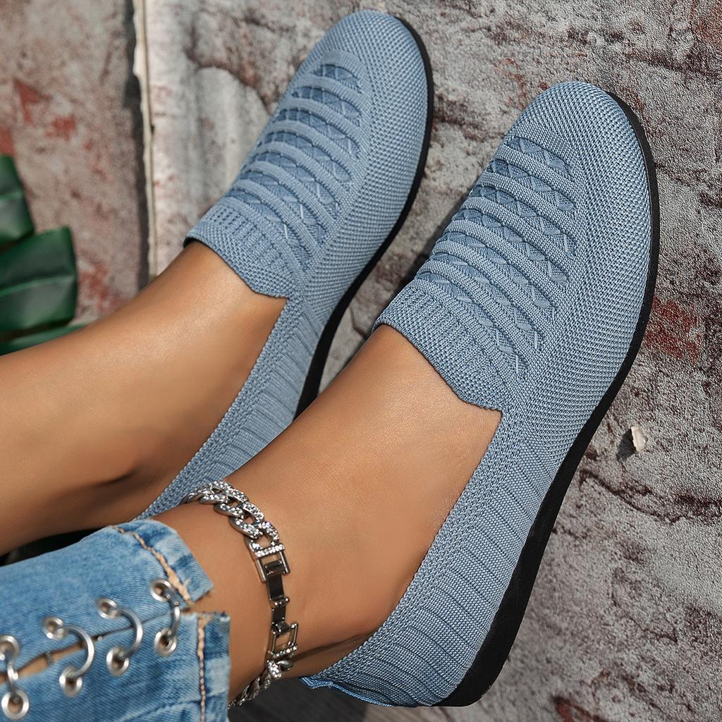 Foreign trade new women's fly-woven breathable flat-soled single shoes women's soft-soled one-pedal casual knitted four-season work shoes