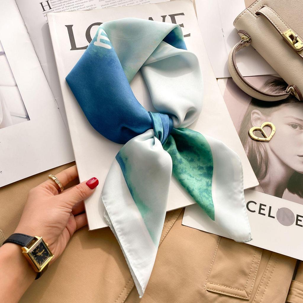 70cm Autumn Retro 3D Print Silk Scarf - Women's New Professional Square Imitation Ribbon