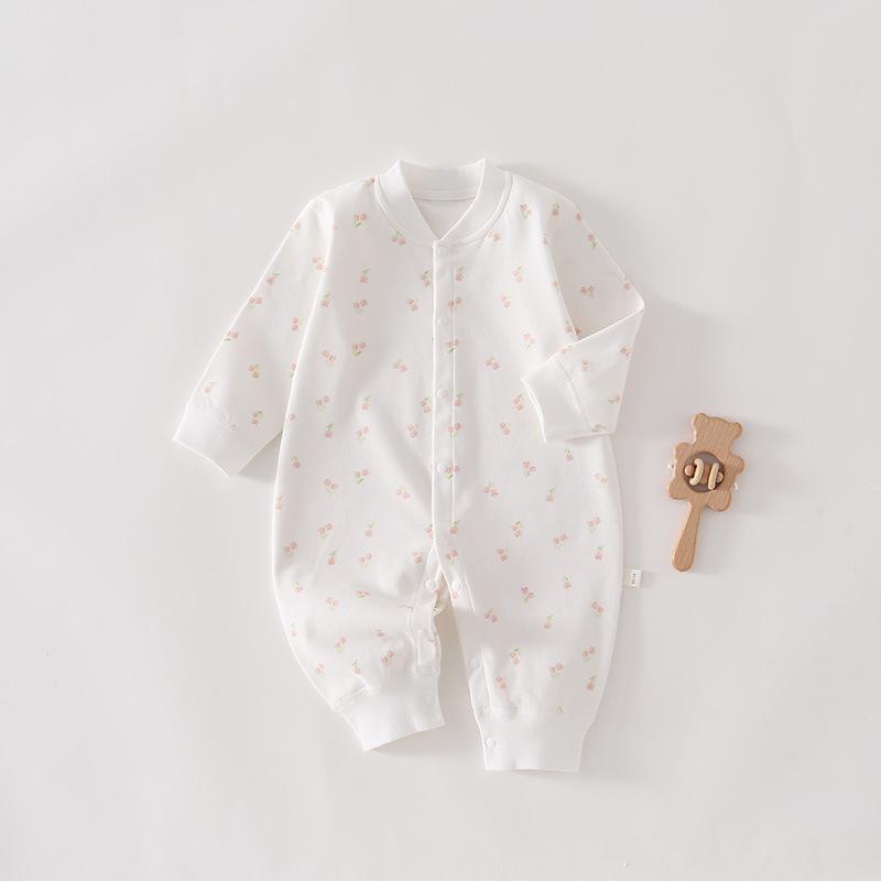 A-Class Pure Cotton Baby Romper: Soft Snap-Button One-Piece Suit with Belly Protection for Spring and Autumn.