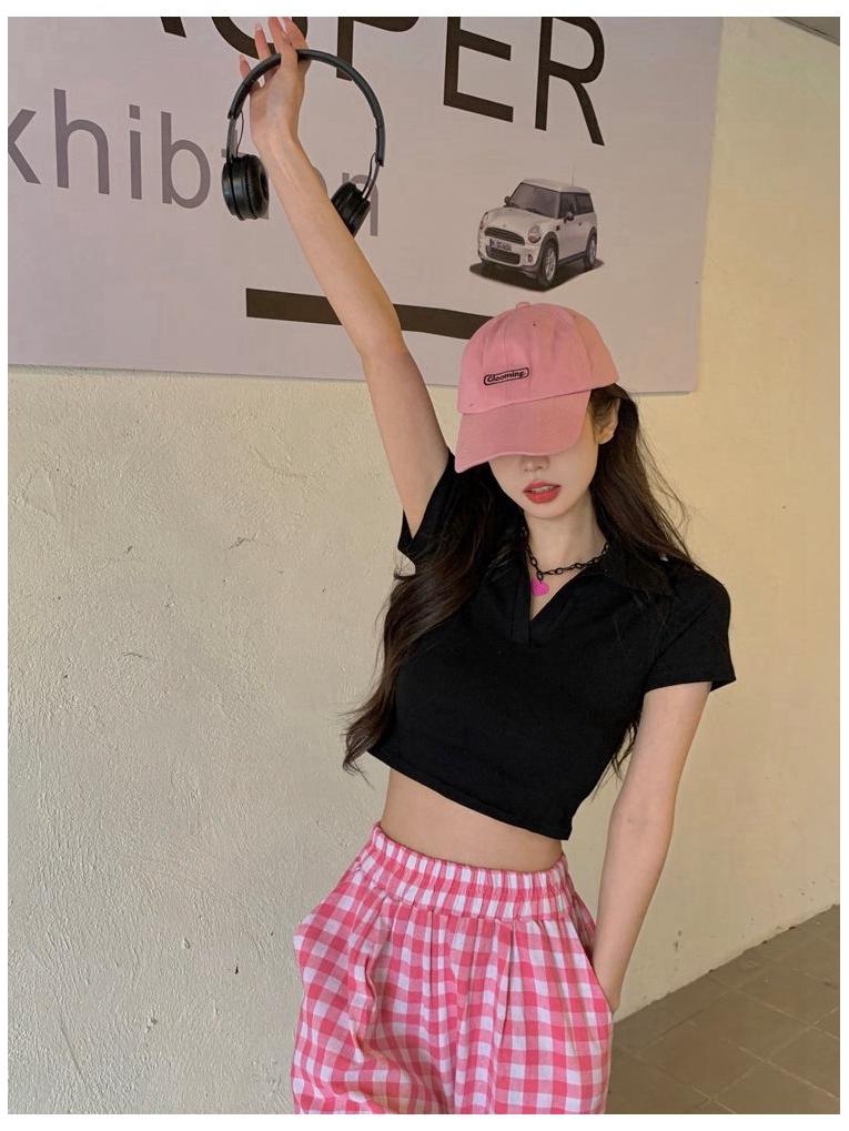 

Лето 2025 года, милая узкая футболка-поло в рубчик для модных девушек Small