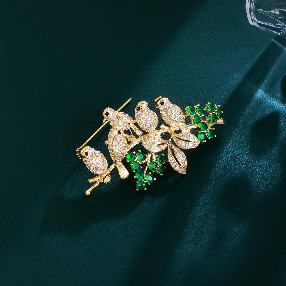 Chinese Wind Birds And Flowers Magpie Brooch Slightly Inlaid Zircon Temperament Flower Bird Brooch Cheongsam Suit Accessories
