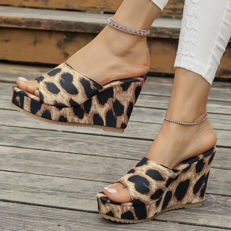 Fashion Plus Size 2025 Summer Leopard Print Women's Open Toe Slippers Outdoor Platform Wedges Sandals Daily Casual Rome Slippers Zapatos