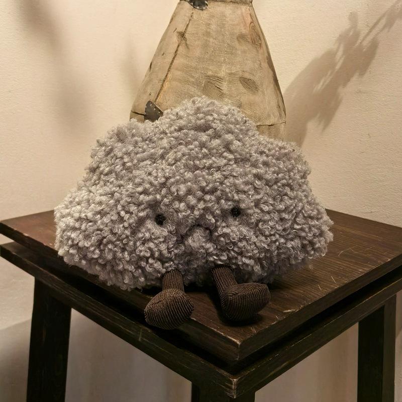 Spaßsturm Plüschtier von Dark Clouds: Glückliche & Traurige Wolken - Perfekt als Ausstellungsstück oder Geschenk.