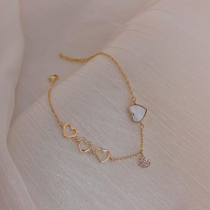 Fashionable Heart Charm Bracelets Beautiful Gold Color Metal Chain Bracelet Adjustable Length Buckle Bracelet