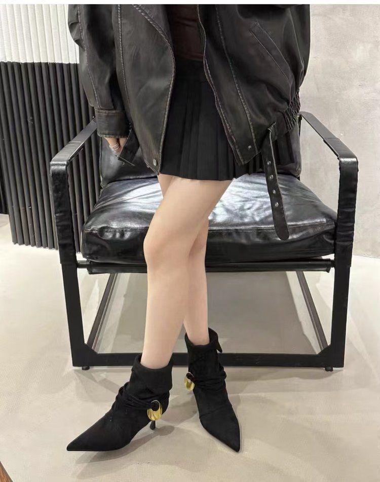 Koreanische Retro Spitzstiefel: Wildleder Stiletto Mid-Calf mit Metallschnalle, Herbst/Winter Kollektion 2025