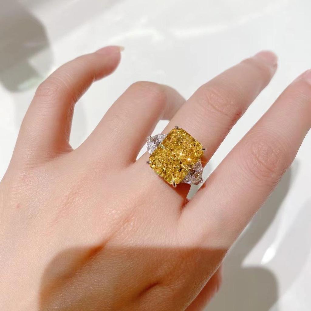 Exaggerated Yellow Diamond Square Sugar Ring Women’s 11 Carat 5A High Carbon Diamond Inlaid 925 Silver.