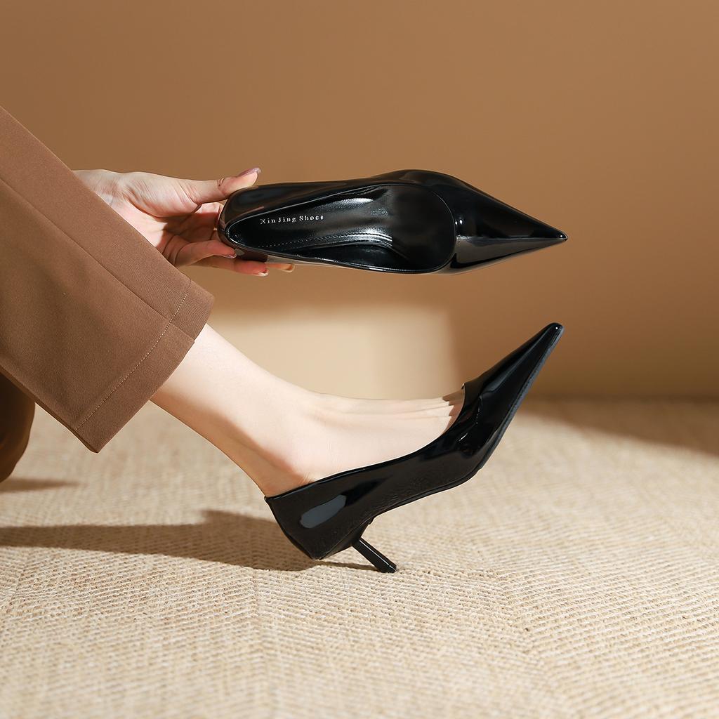 326-2 Classic Versatile Patent Leather Pointed Thin Heel Single Shoes for Women's New French Shallow Mouth Medium Heel Single Shoes for Women