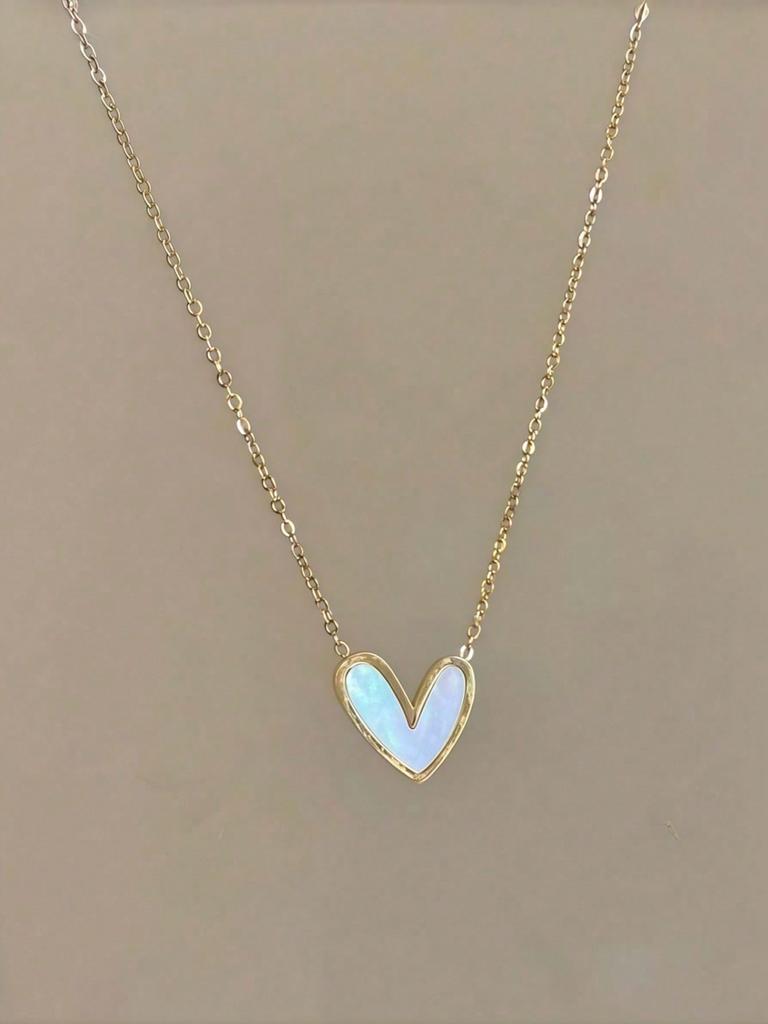 1pc Asymmetrical Golden Heart Pendant Necklace, Fashionable Delicate Minimalist Clavicle Chain, Versatile Design