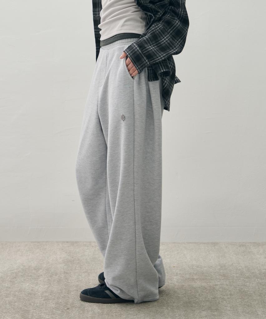 Ledeoli Side-Tuck Balloon Sweatpants [Black]