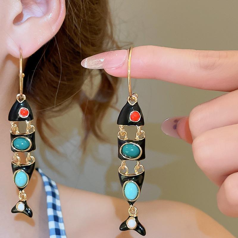 Vintage Ethnic Blue Red Enamel Fish Tassel C Shaped Long Hoop Earrings Women Gold Plated Alloy Casual Party Jewelry