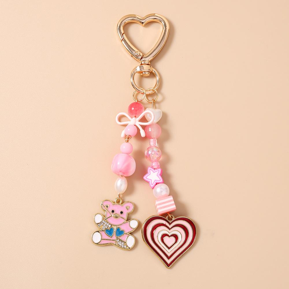 Cartoon Keychain Playful Bear Heart Keychain Beaded Key Ring Vibrant Decorative Key Chain For Key Organizer Backpack Purse
