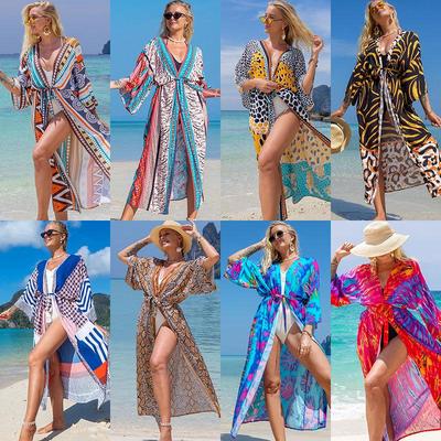 Strandüberwurf aus europäischer und amerikanischer Baumwolle: Bedruckte Strickjacke, Rock oder Bikinishirt für den Urlaub am Meer